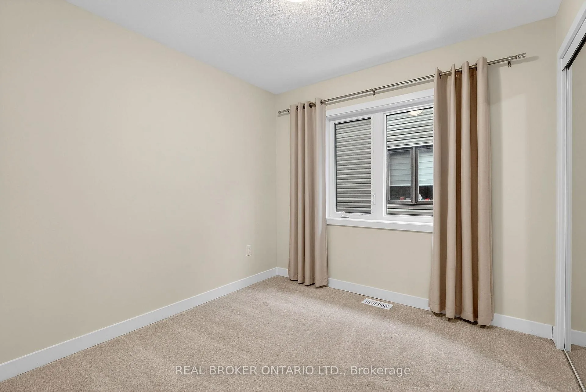 Photo 24 of 42 Sunflower Crescent, Thorold, Hurricane/Merrittville — HOMEH