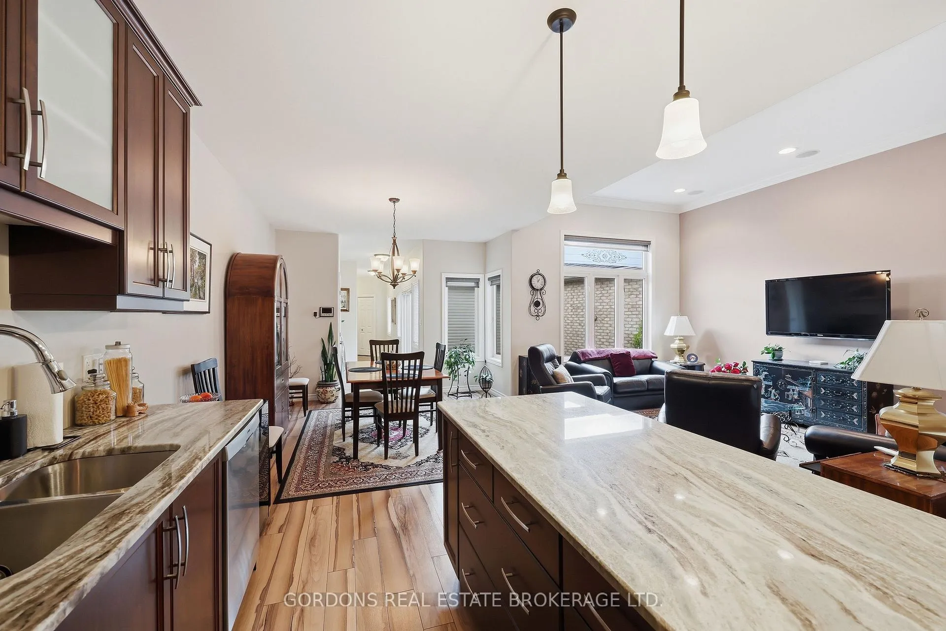 Photo 25 of 1271 Crossfield Avenue, Kingston, City Northwest — HOMEH