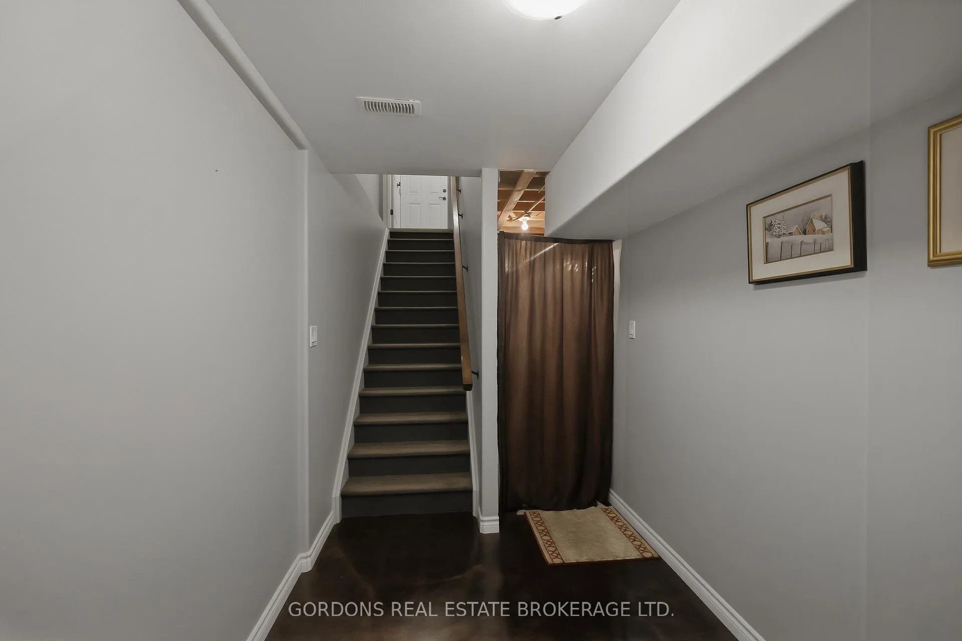 Photo 39 of 1271 Crossfield Avenue, Kingston, City Northwest — HOMEH