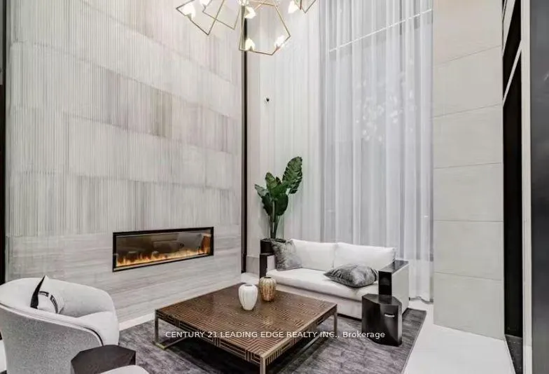 Photo 4 of Unit 1006, 2020 Bathurst Street, Toronto, Humewood-Cedarvale — HOMEH