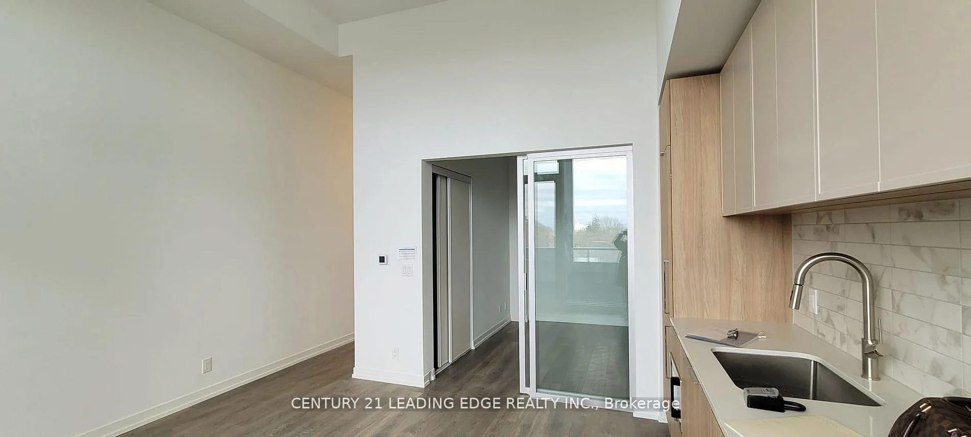 Photo 8 of Unit 1006, 2020 Bathurst Street, Toronto, Humewood-Cedarvale — HOMEH