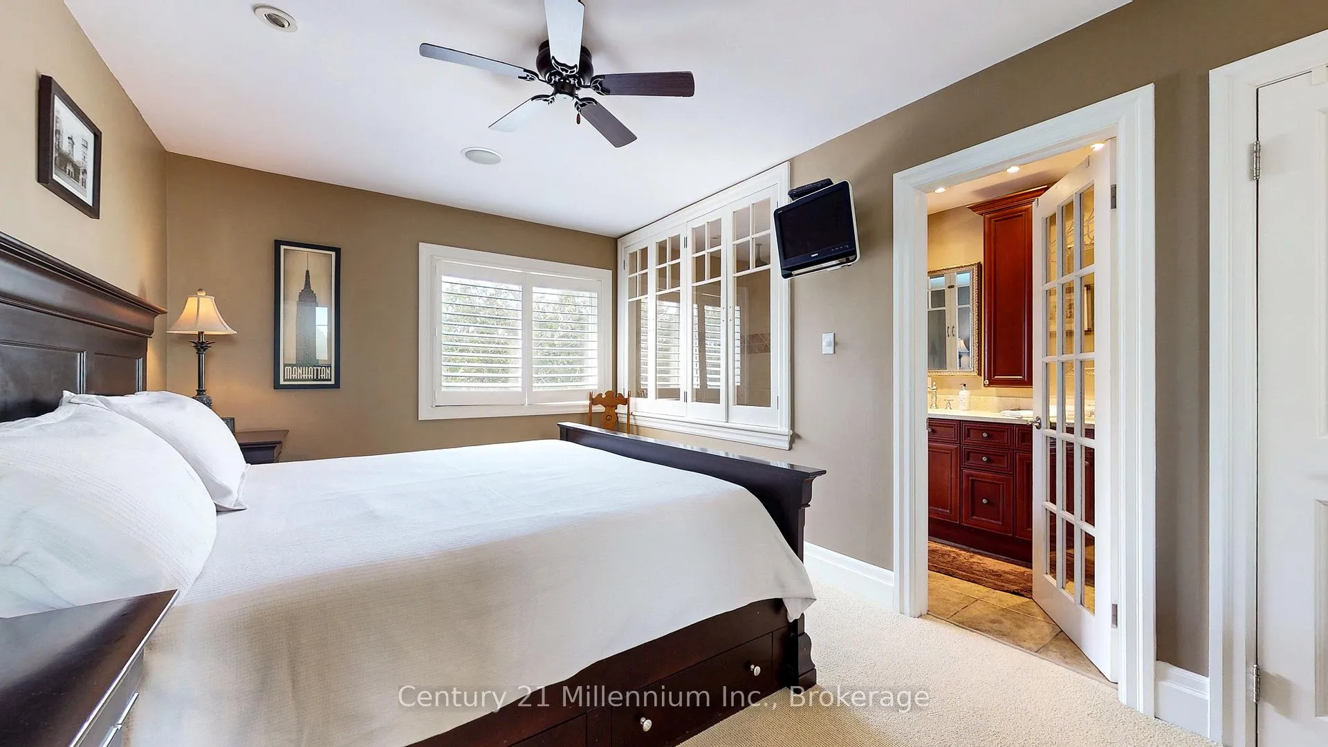 Photo 12 of 434 Oxbow Crescent, Collingwood — HOMEH
