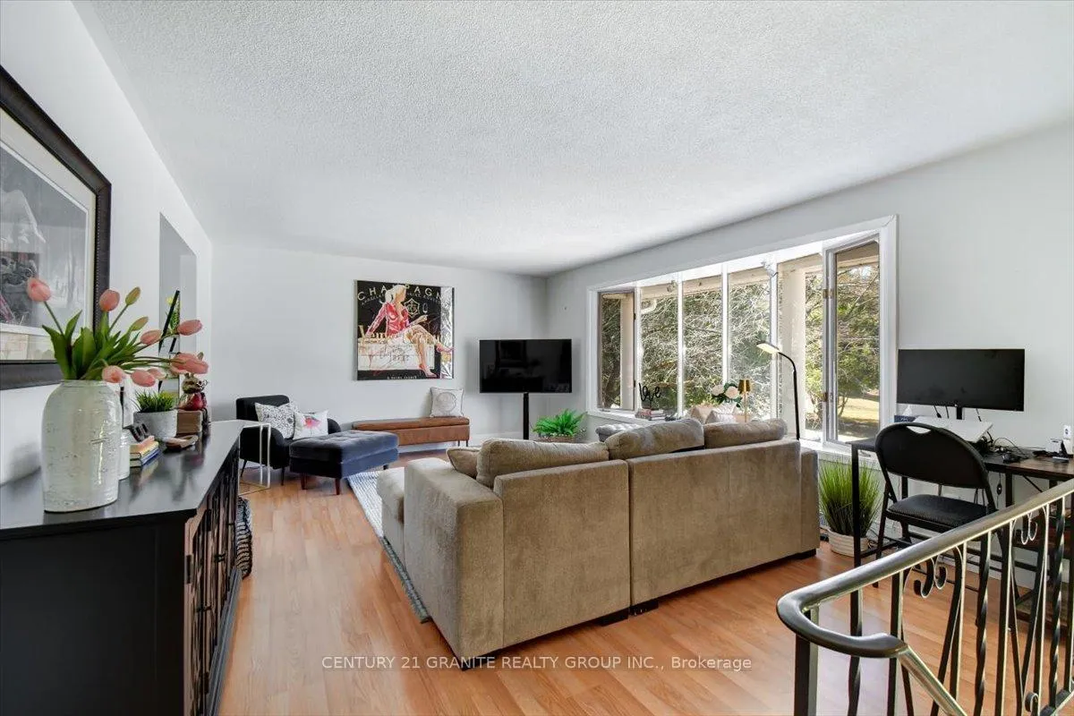 Photo 14 of 25 Forest Hill Road, Bancroft, Bancroft Ward — HOMEH