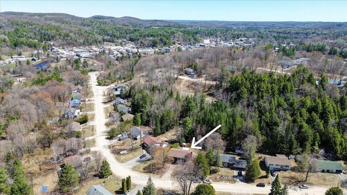 Photo 33 of 25 Forest Hill Road, Bancroft, Bancroft Ward — HOMEH