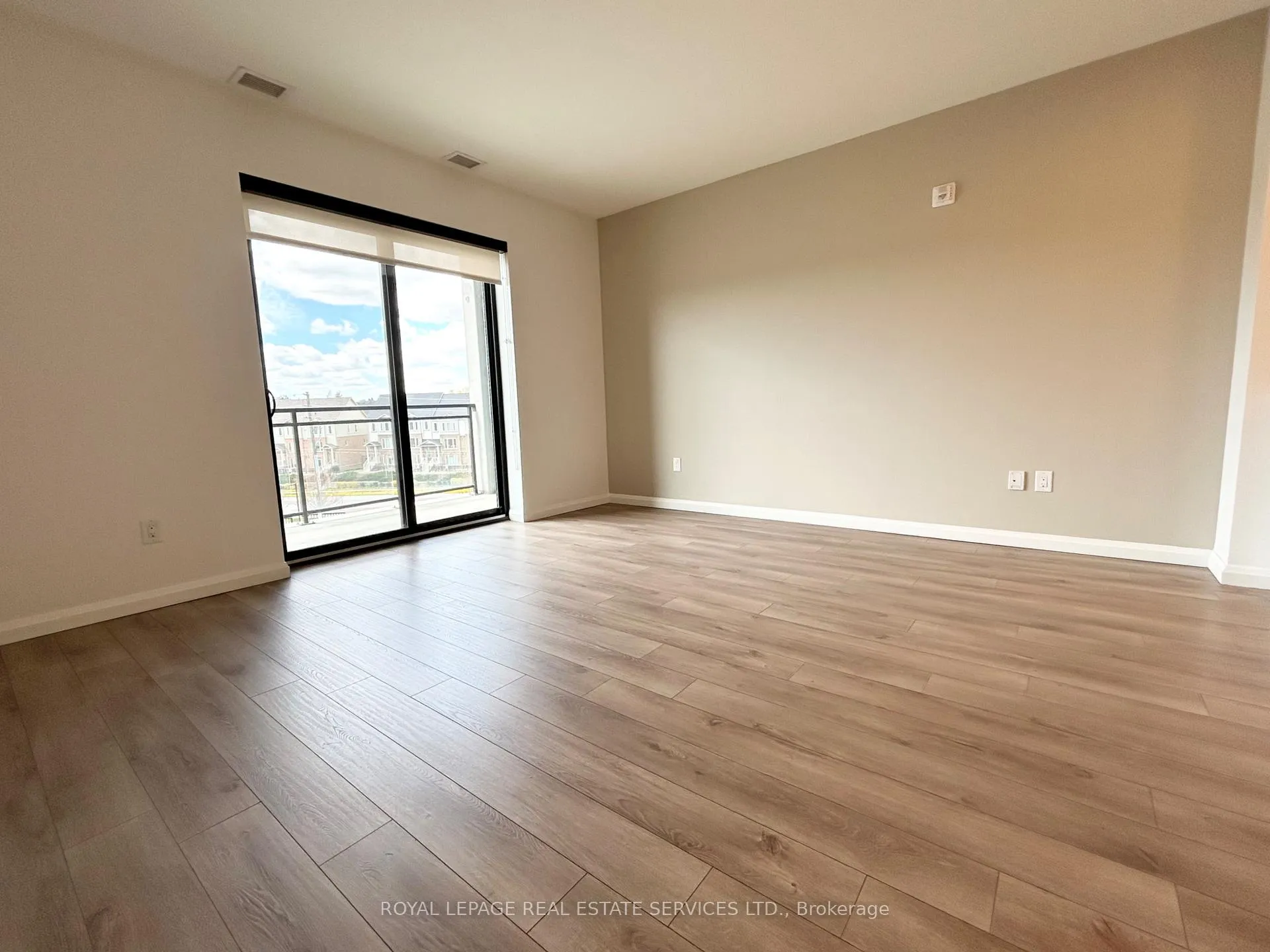 Photo 10 of Unit 412, 144 Watson Road N, Guelph, Grange Road — HOMEH