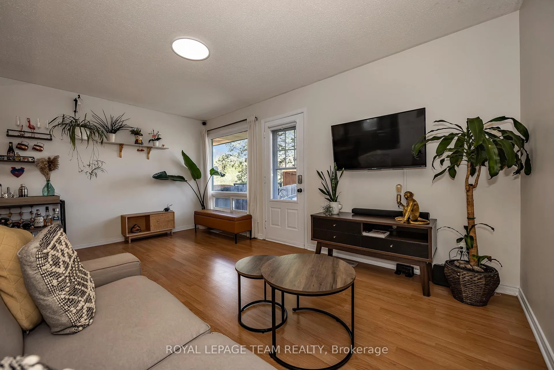 Photo 15 of 1832 Stonehenge Crescent, Ottawa, Pineview — HOMEH