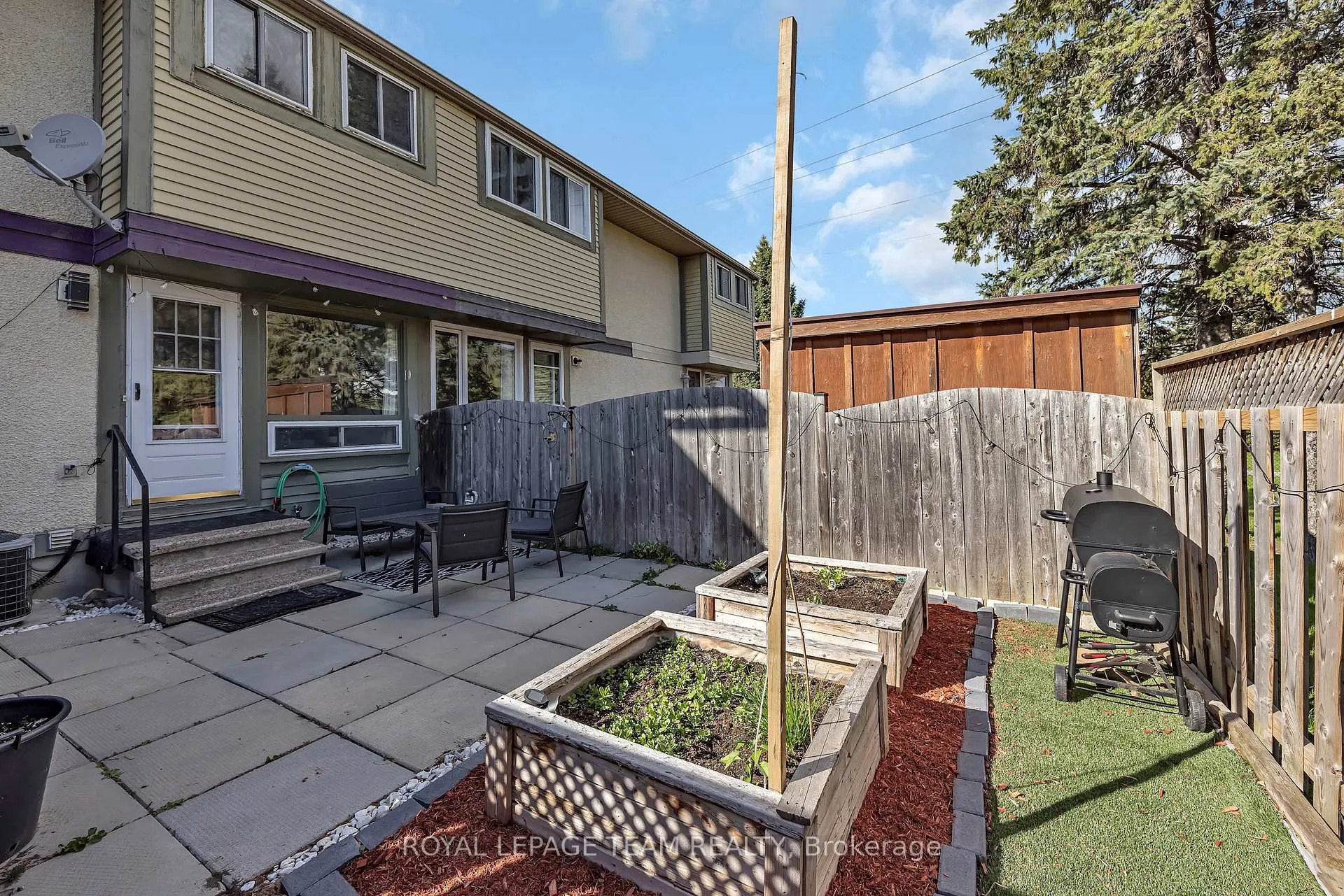 Photo 34 of 1832 Stonehenge Crescent, Ottawa, Pineview — HOMEH