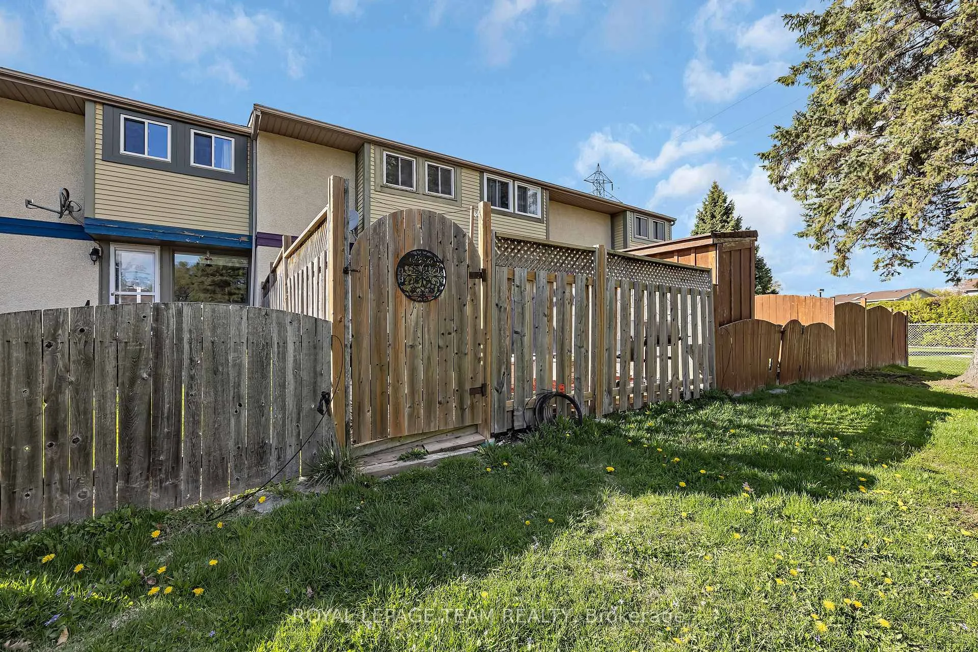 Photo 39 of 1832 Stonehenge Crescent, Ottawa, Pineview — HOMEH