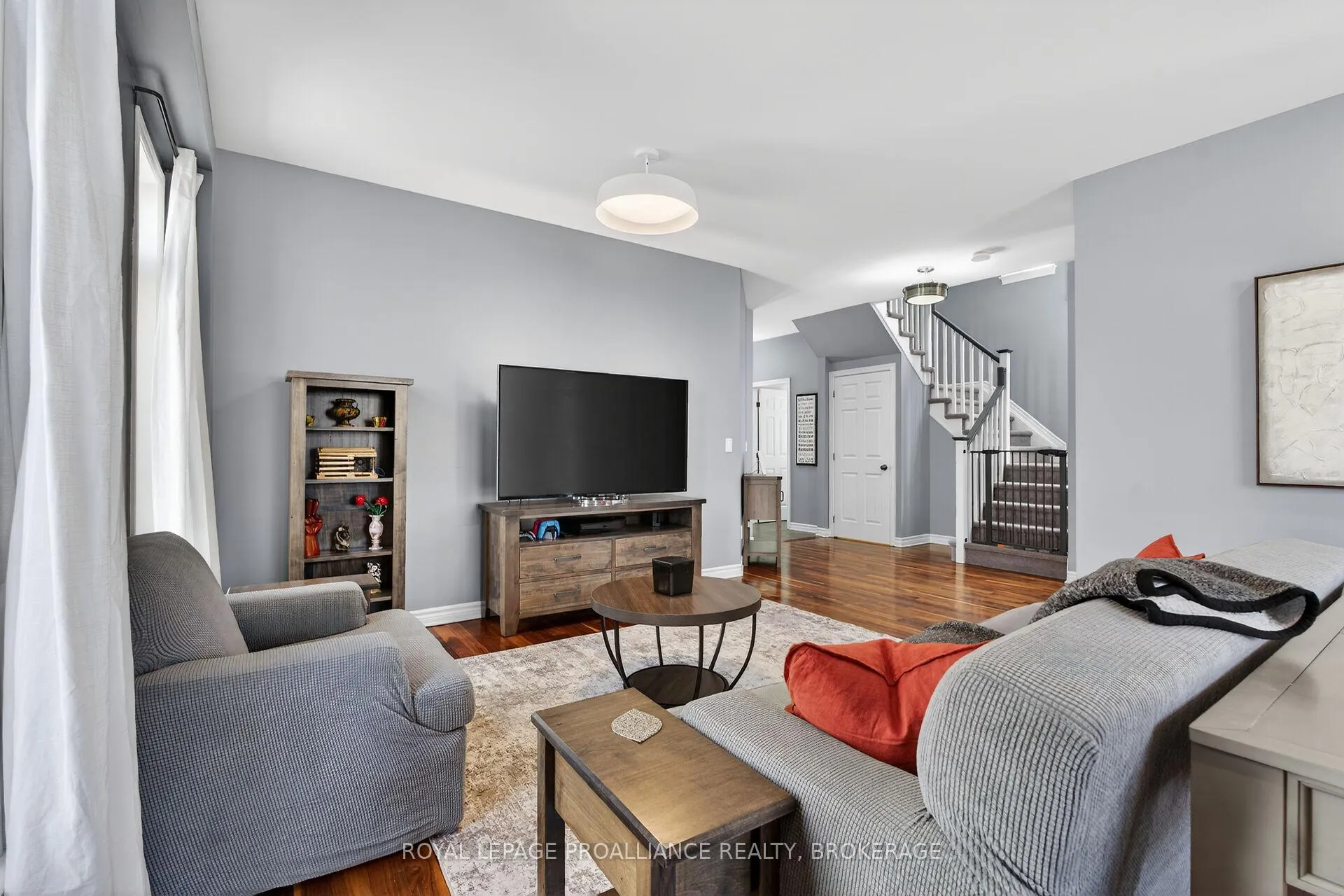 Photo 9 of 492 Cheryl Place, Kingston, Kingston East (Incl Barret Crt) — HOMEH