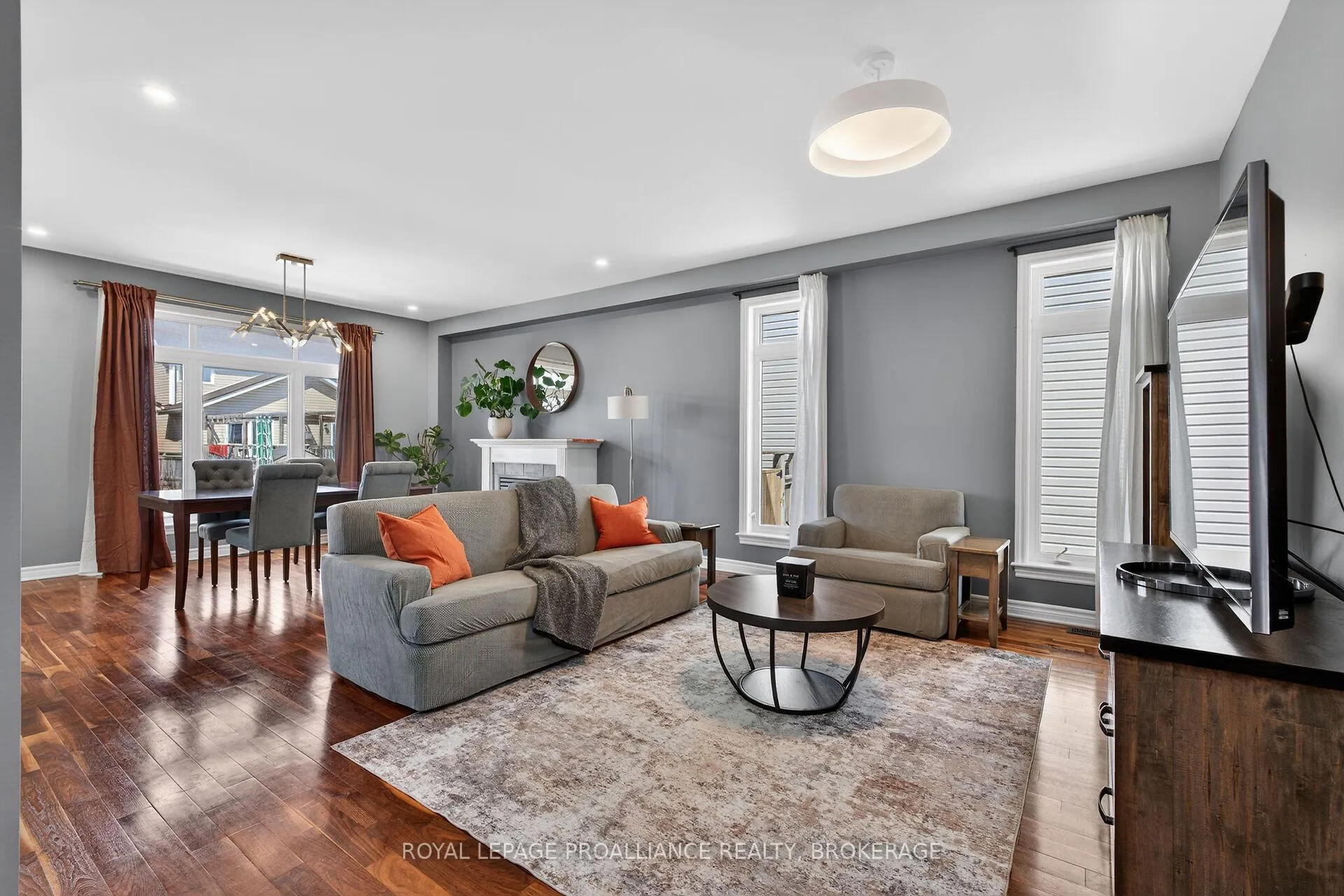 Photo 10 of 492 Cheryl Place, Kingston, Kingston East (Incl Barret Crt) — HOMEH