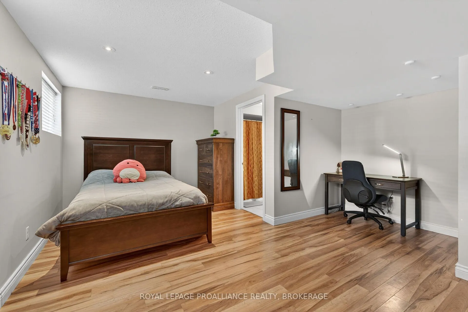 Photo 33 of 492 Cheryl Place, Kingston, Kingston East (Incl Barret Crt) — HOMEH