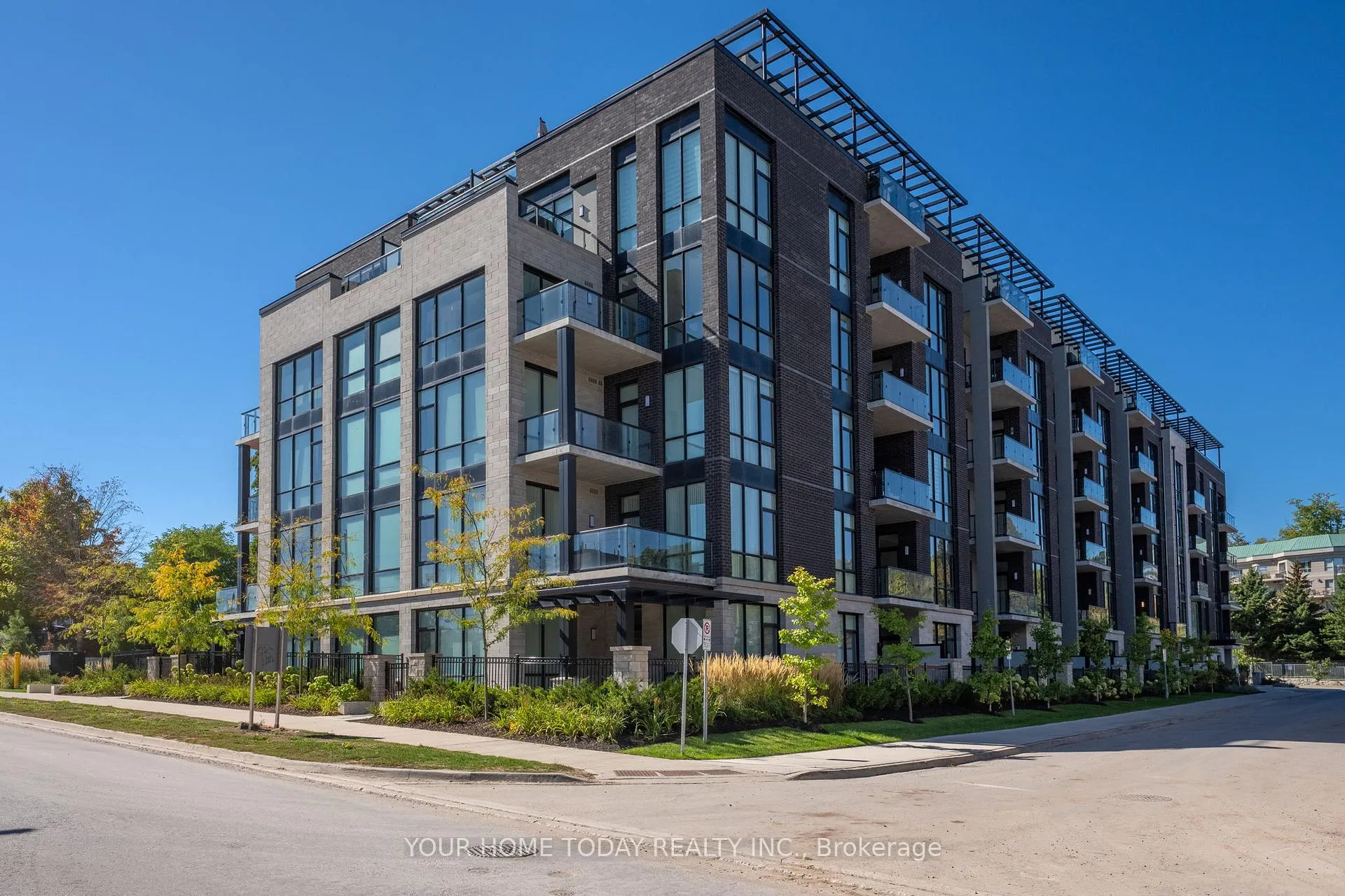 Photo 1 of Unit 610, 42 Mill Street, Halton Hills, Georgetown — HOMEH