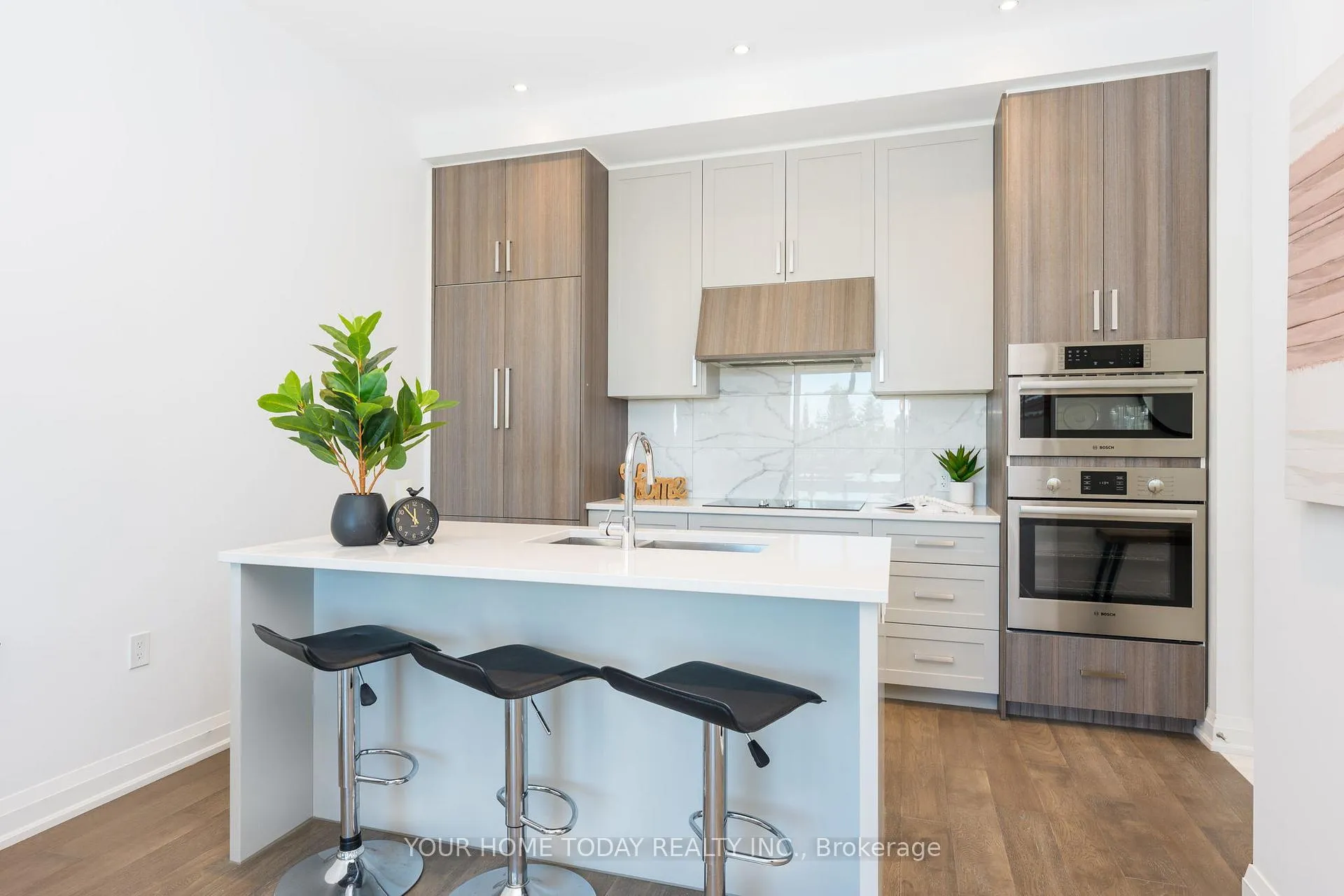 Photo 6 of Unit 610, 42 Mill Street, Halton Hills, Georgetown — HOMEH