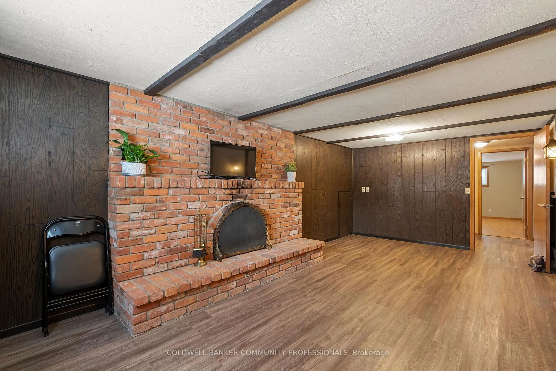 Photo 28 of 401 Mohawk Road W, Hamilton, Rolston — HOMEH