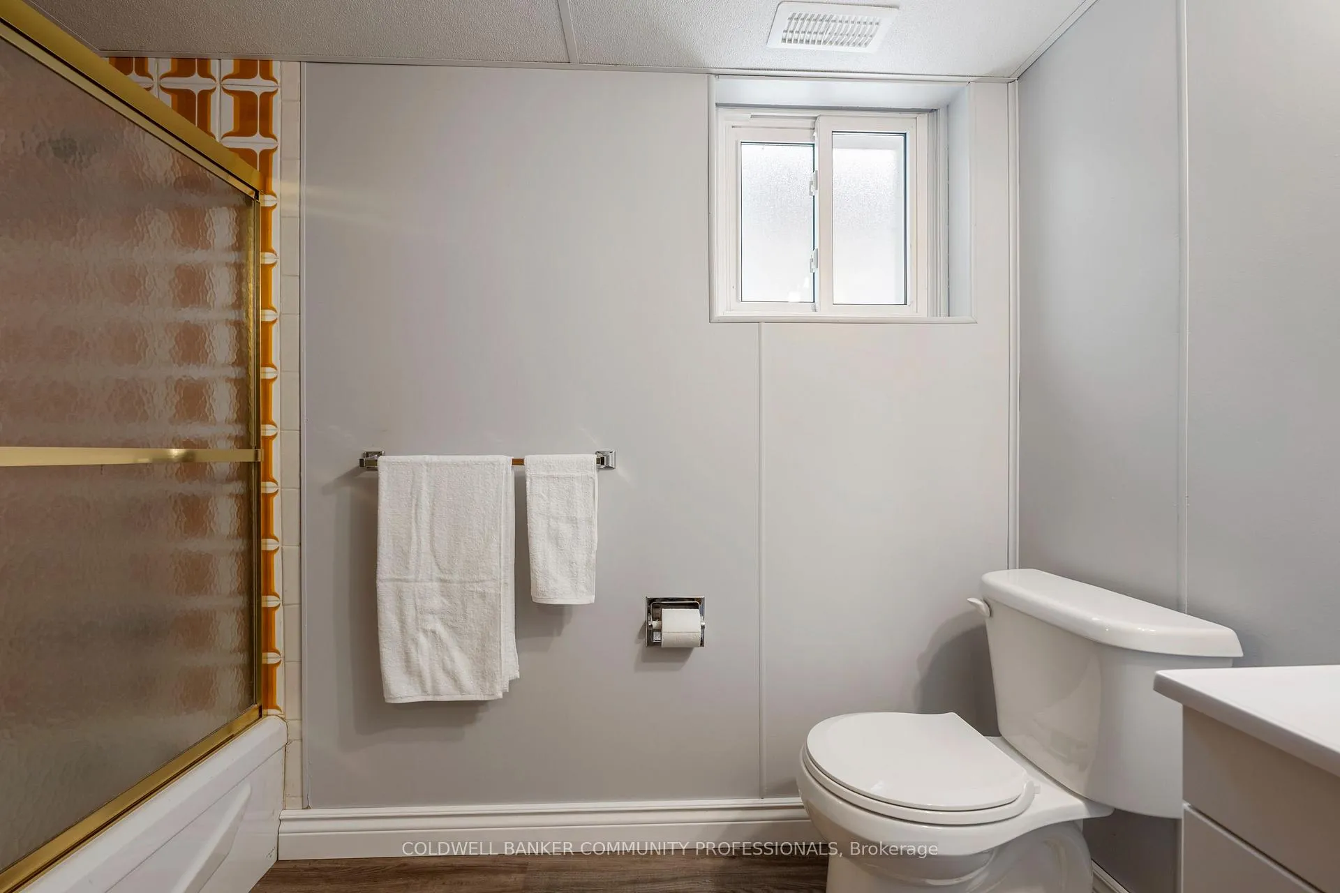 Photo 34 of 401 Mohawk Road W, Hamilton, Rolston — HOMEH