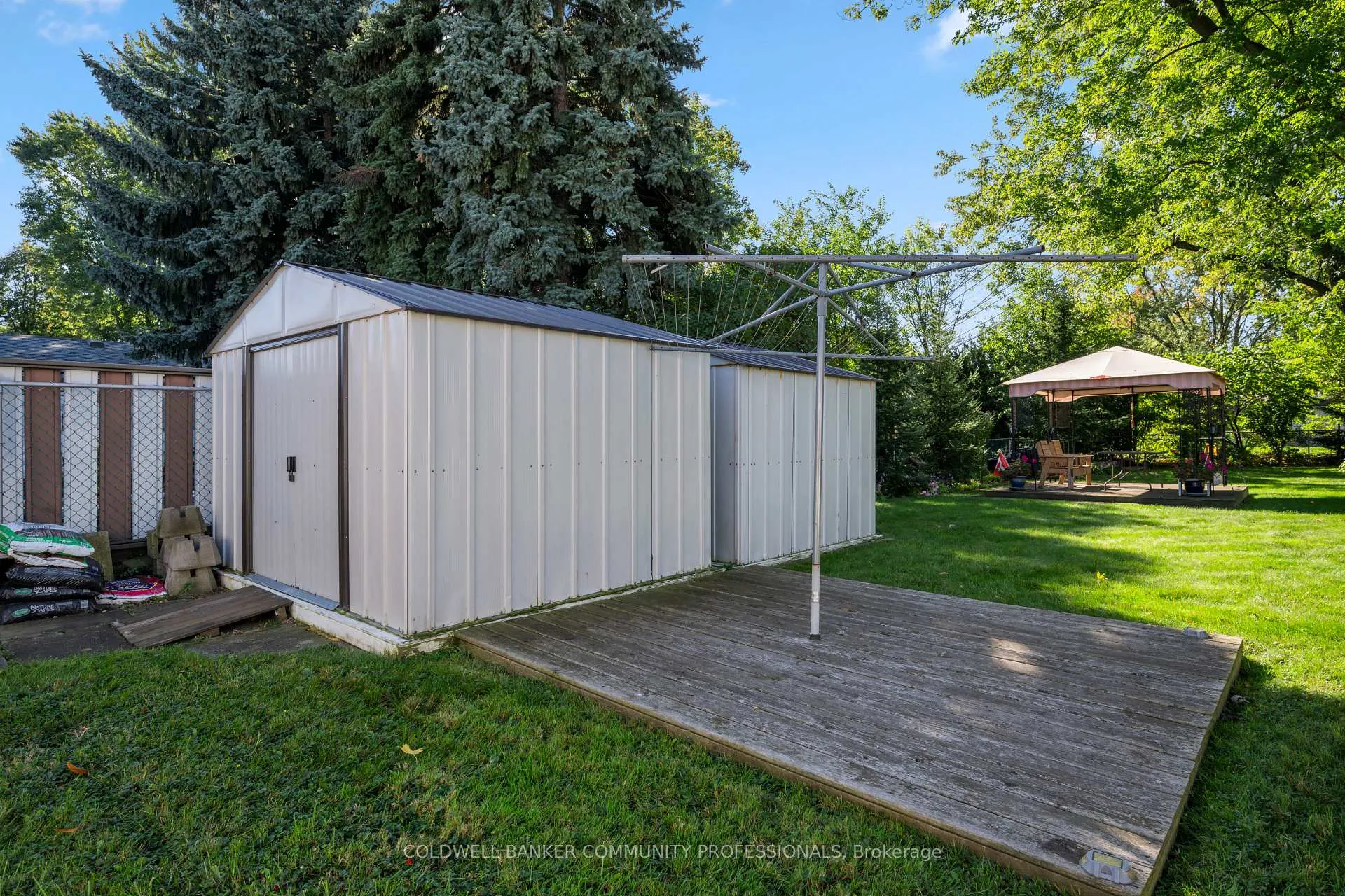 Photo 40 of 401 Mohawk Road W, Hamilton, Rolston — HOMEH