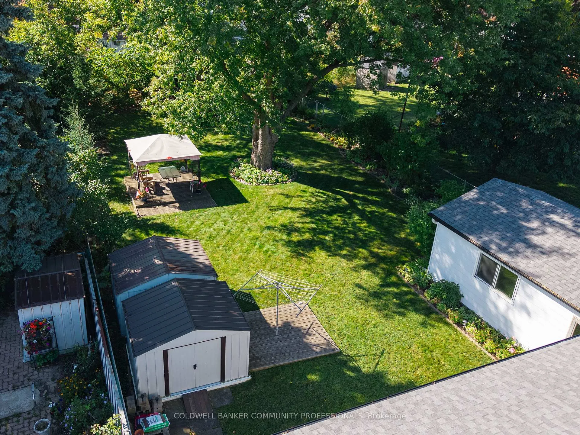 Photo 45 of 401 Mohawk Road W, Hamilton, Rolston — HOMEH
