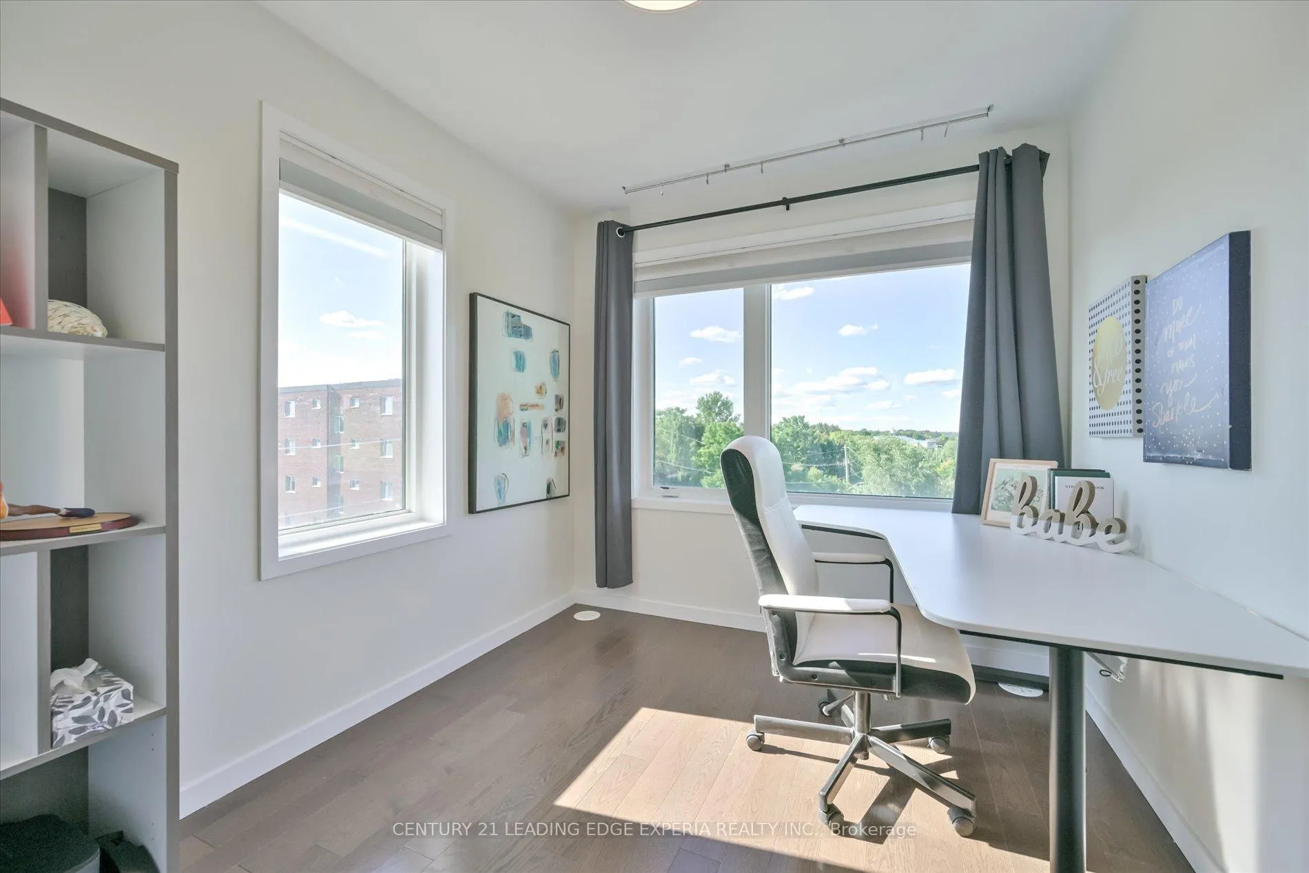 Photo 22 of Unit 2, 100 Alex Gardner Circle, Aurora, Aurora Heights — HOMEH