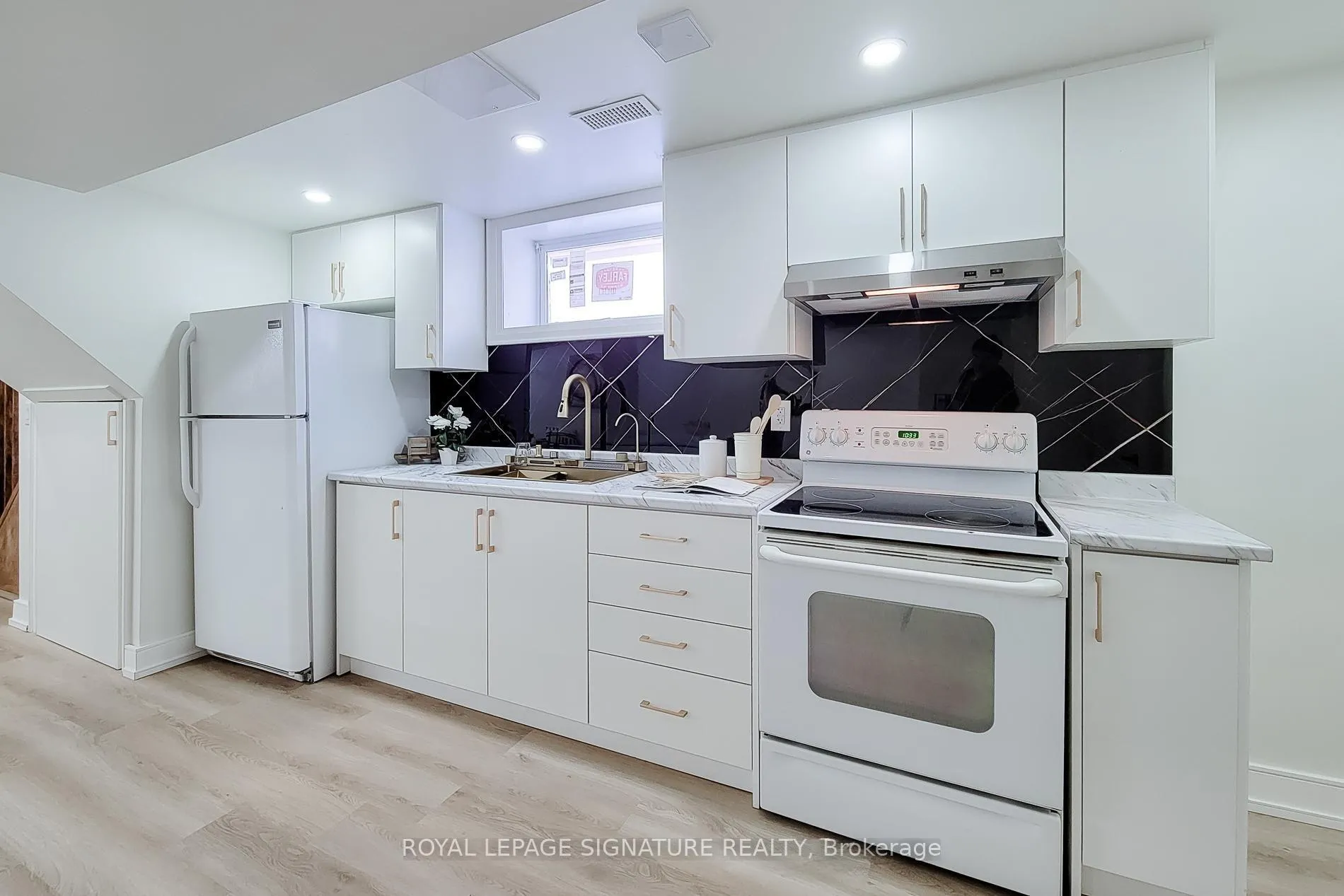 Photo 9 of Unit Bsmt, 41 Rita Avenue, Hamilton, Templemead — HOMEH