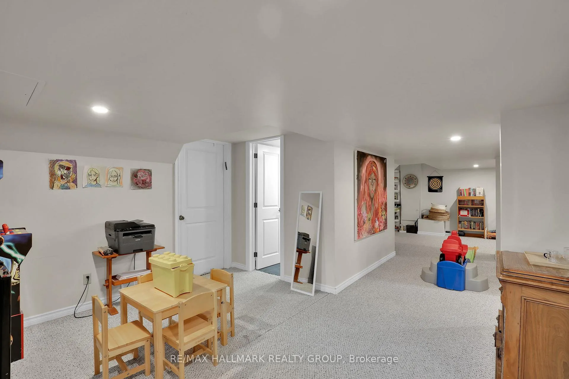 Photo 33 of 20 Riverbrook Road, Ottawa, Arlington Woods — HOMEH