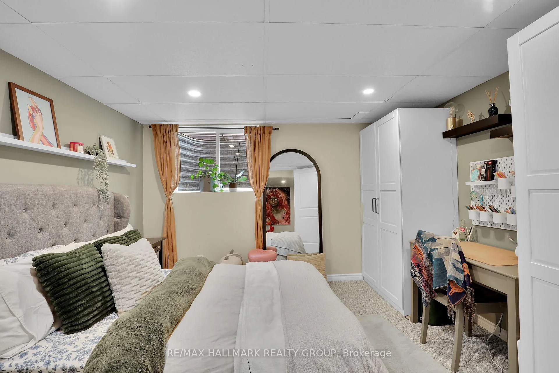 Photo 35 of 20 Riverbrook Road, Ottawa, Arlington Woods — HOMEH