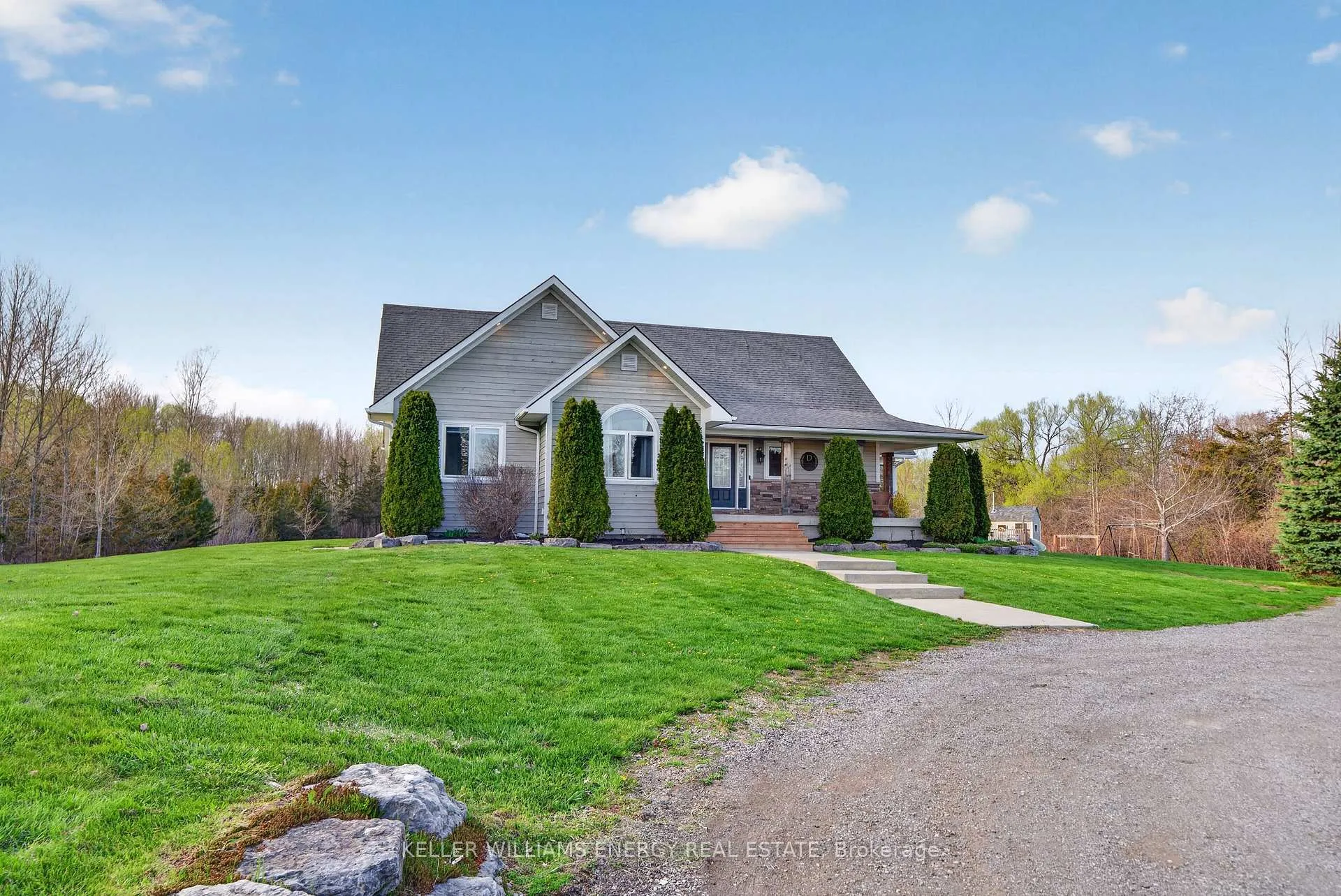 Photo 1 of 1001 County Road 8, Prince Edward County, North Marysburg Ward — HOMEH