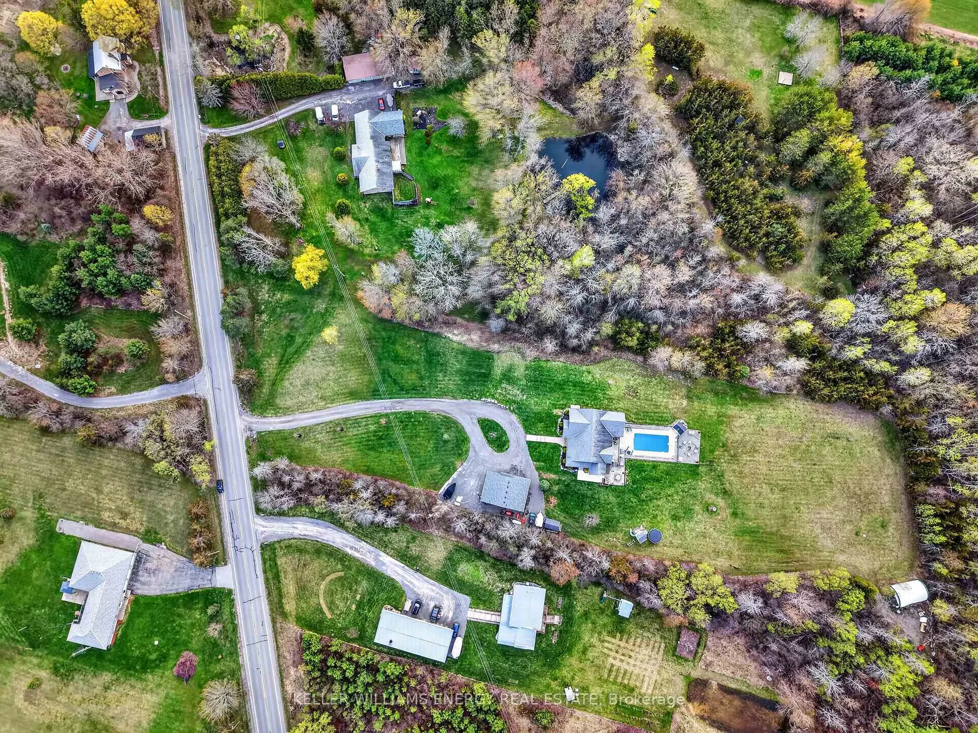 Photo 3 of 1001 County Road 8, Prince Edward County, North Marysburg Ward — HOMEH