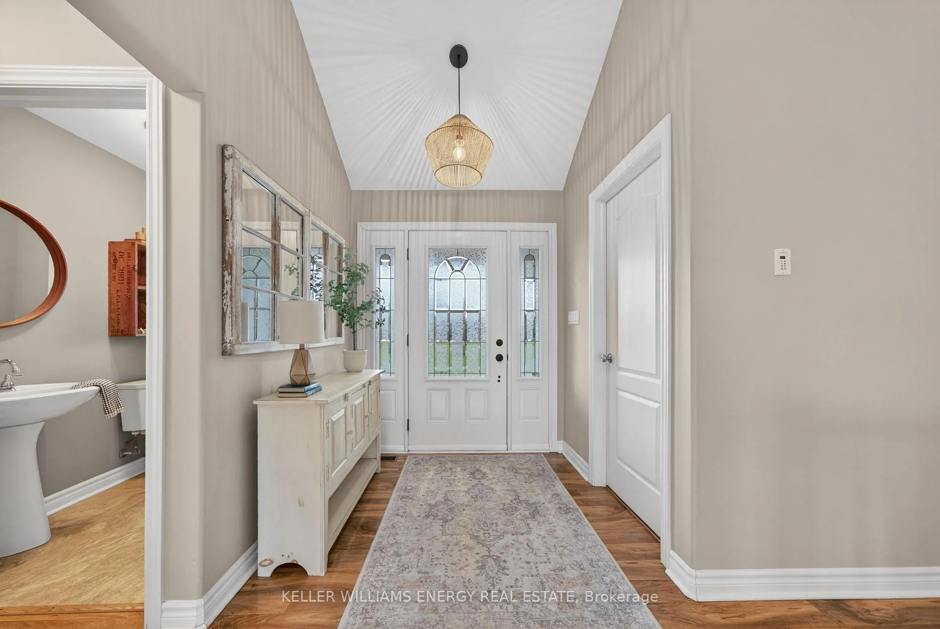 Photo 5 of 1001 County Road 8, Prince Edward County, North Marysburg Ward — HOMEH