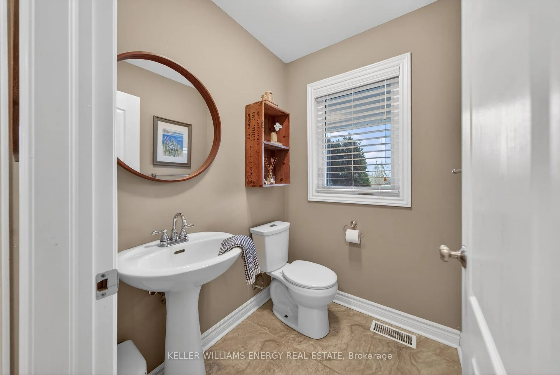 Photo 26 of 1001 County Road 8, Prince Edward County, North Marysburg Ward — HOMEH