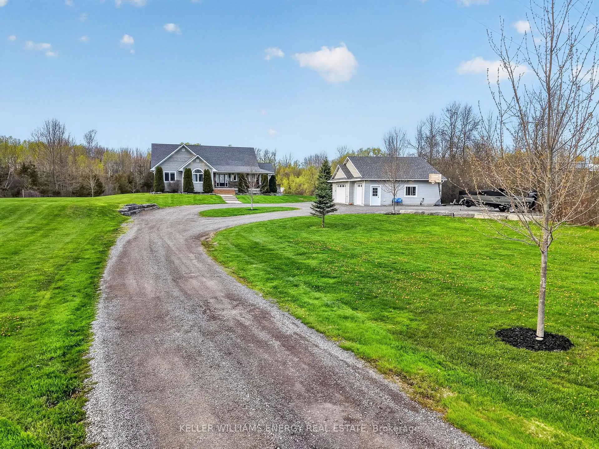 Photo 44 of 1001 County Road 8, Prince Edward County, North Marysburg Ward — HOMEH