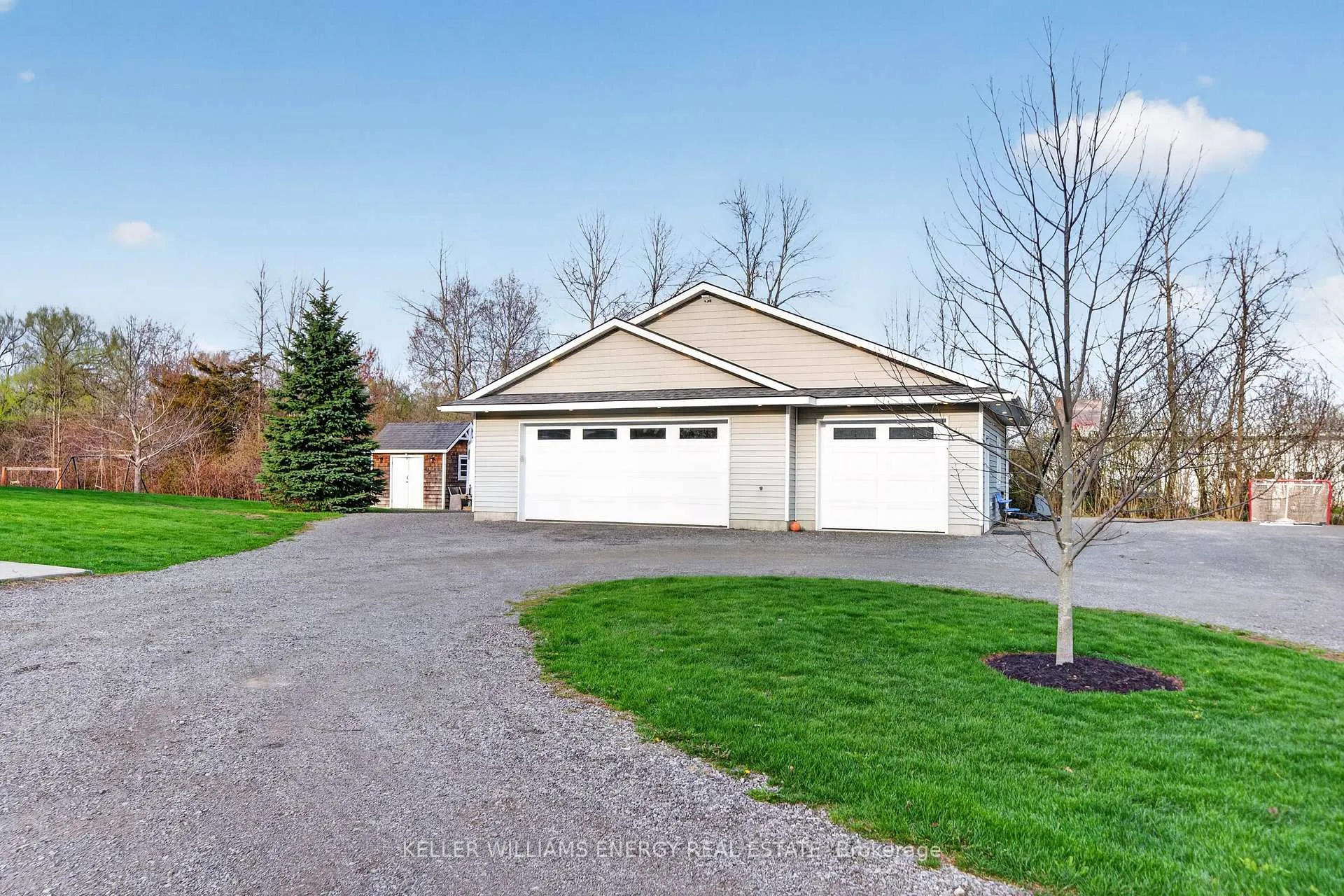 Photo 45 of 1001 County Road 8, Prince Edward County, North Marysburg Ward — HOMEH