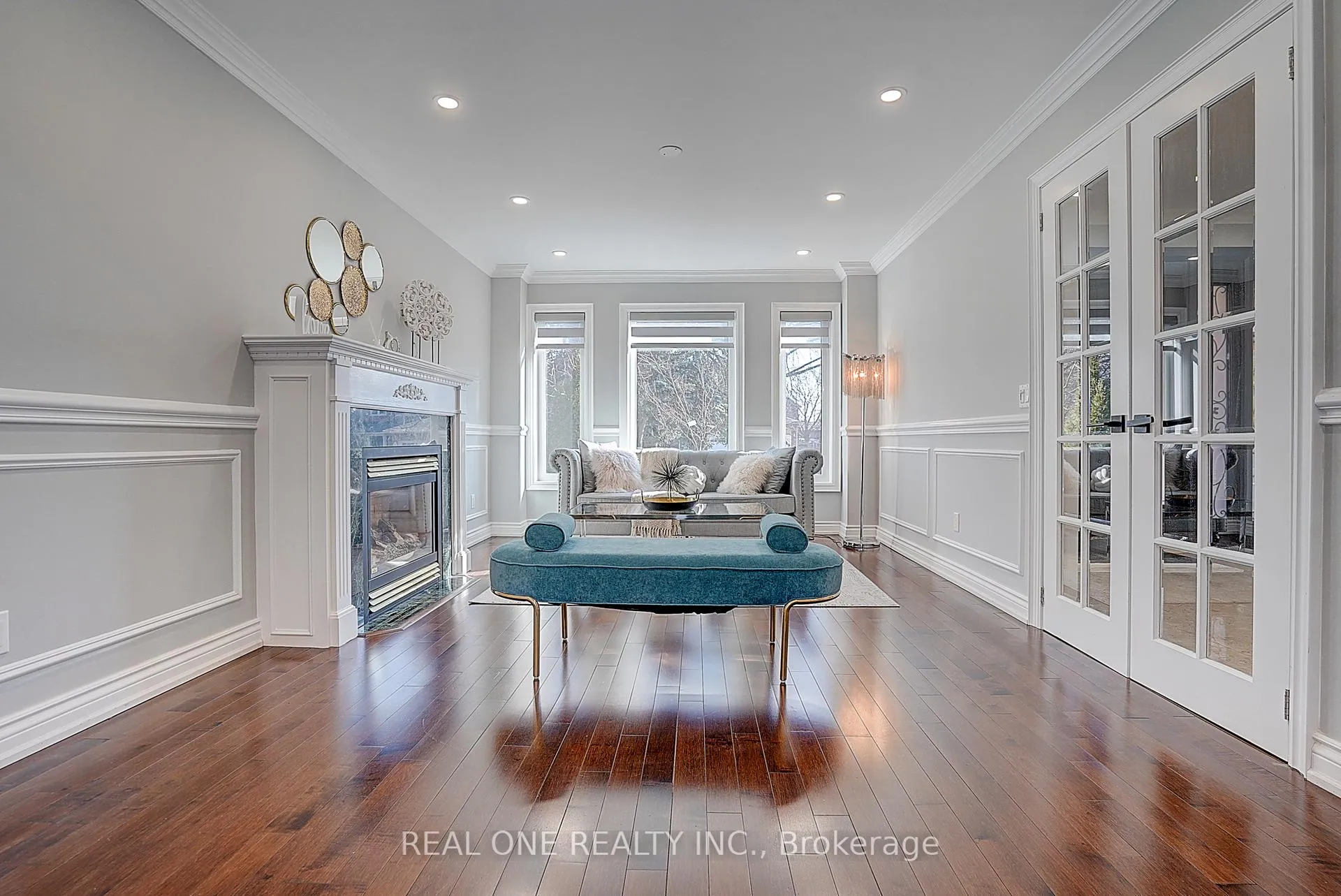 Photo 5 of 4 Casson Place, Markham, Unionville — HOMEH