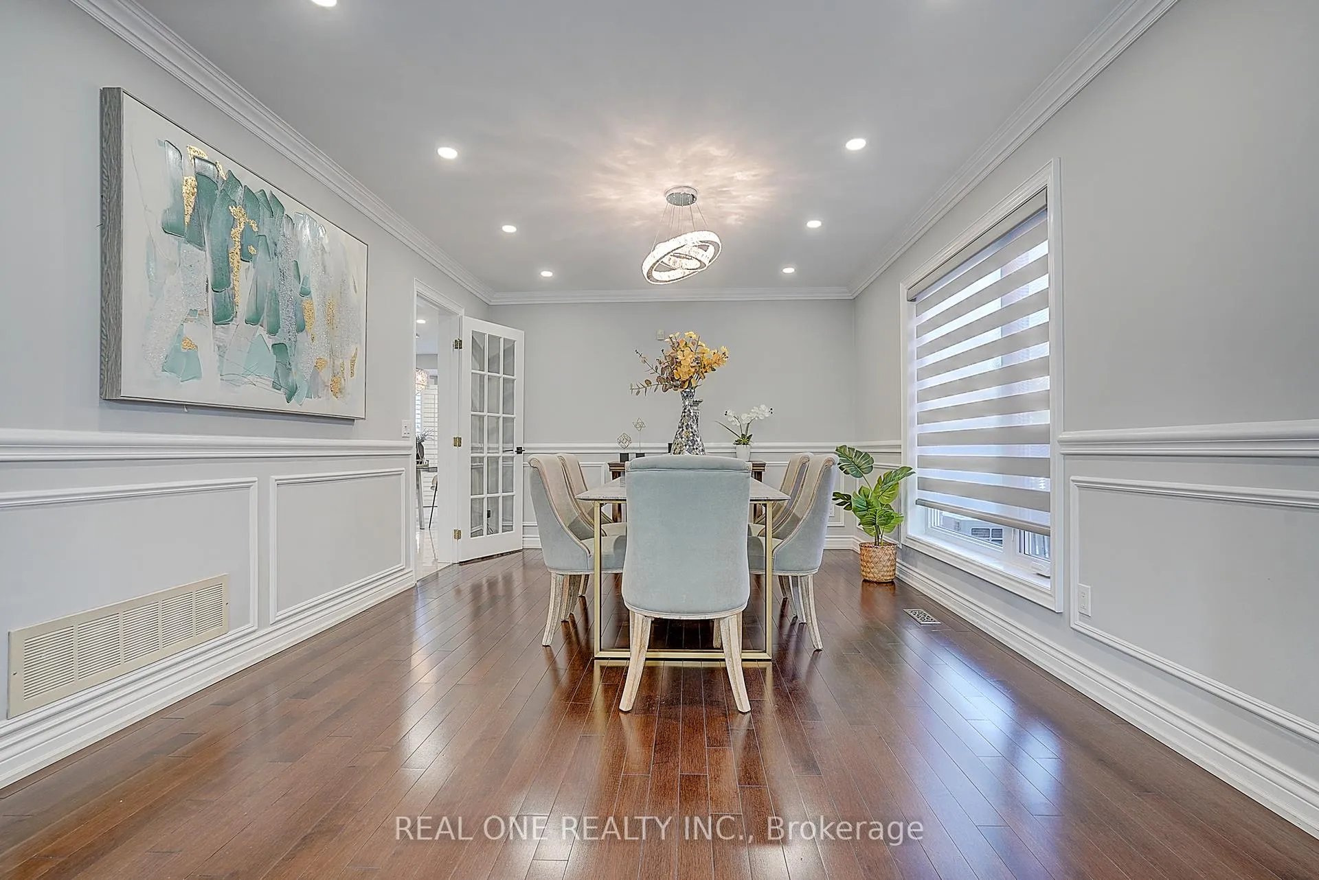 Photo 7 of 4 Casson Place, Markham, Unionville — HOMEH