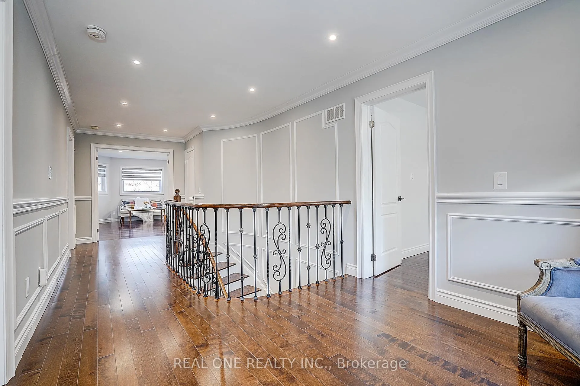 Photo 16 of 4 Casson Place, Markham, Unionville — HOMEH