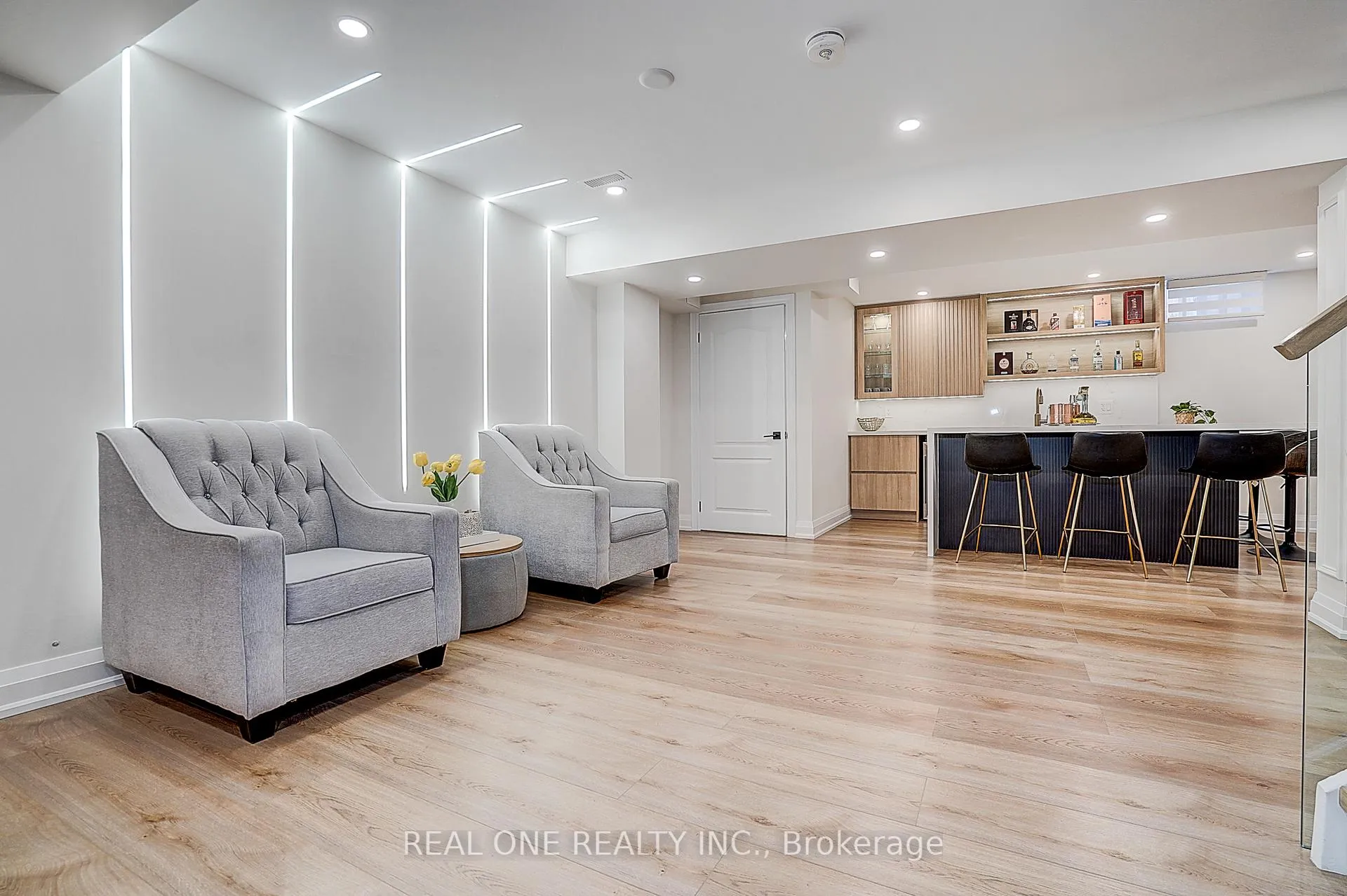 Photo 30 of 4 Casson Place, Markham, Unionville — HOMEH