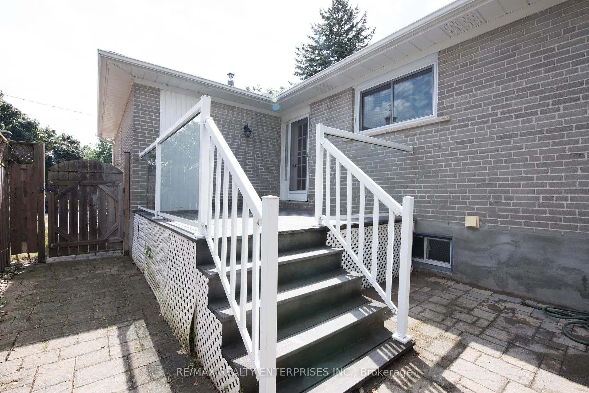 Photo 23 of 8 Weber Drive, Halton Hills, Georgetown — HOMEH
