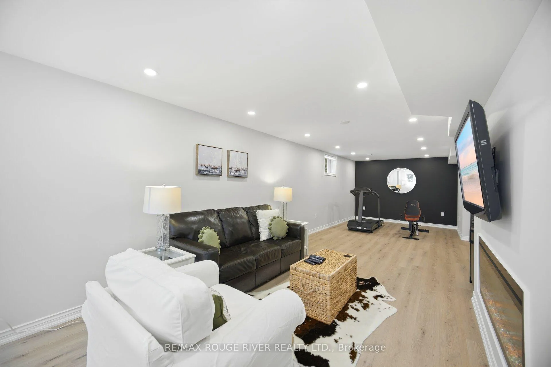 Photo 35 of 169 Park Drive, Whitchurch-Stouffville, Stouffville — HOMEH
