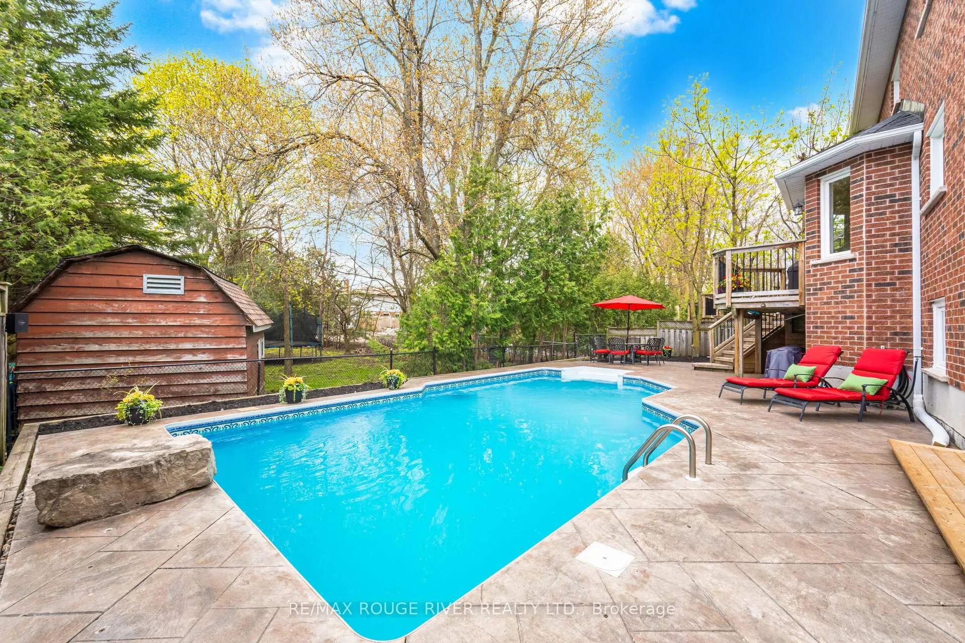 Photo 45 of 169 Park Drive, Whitchurch-Stouffville, Stouffville — HOMEH