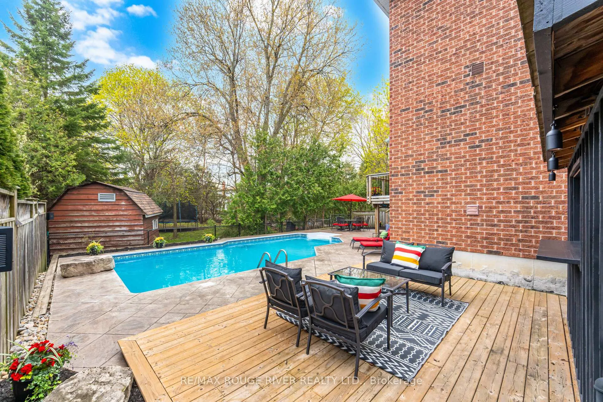 Photo 46 of 169 Park Drive, Whitchurch-Stouffville, Stouffville — HOMEH
