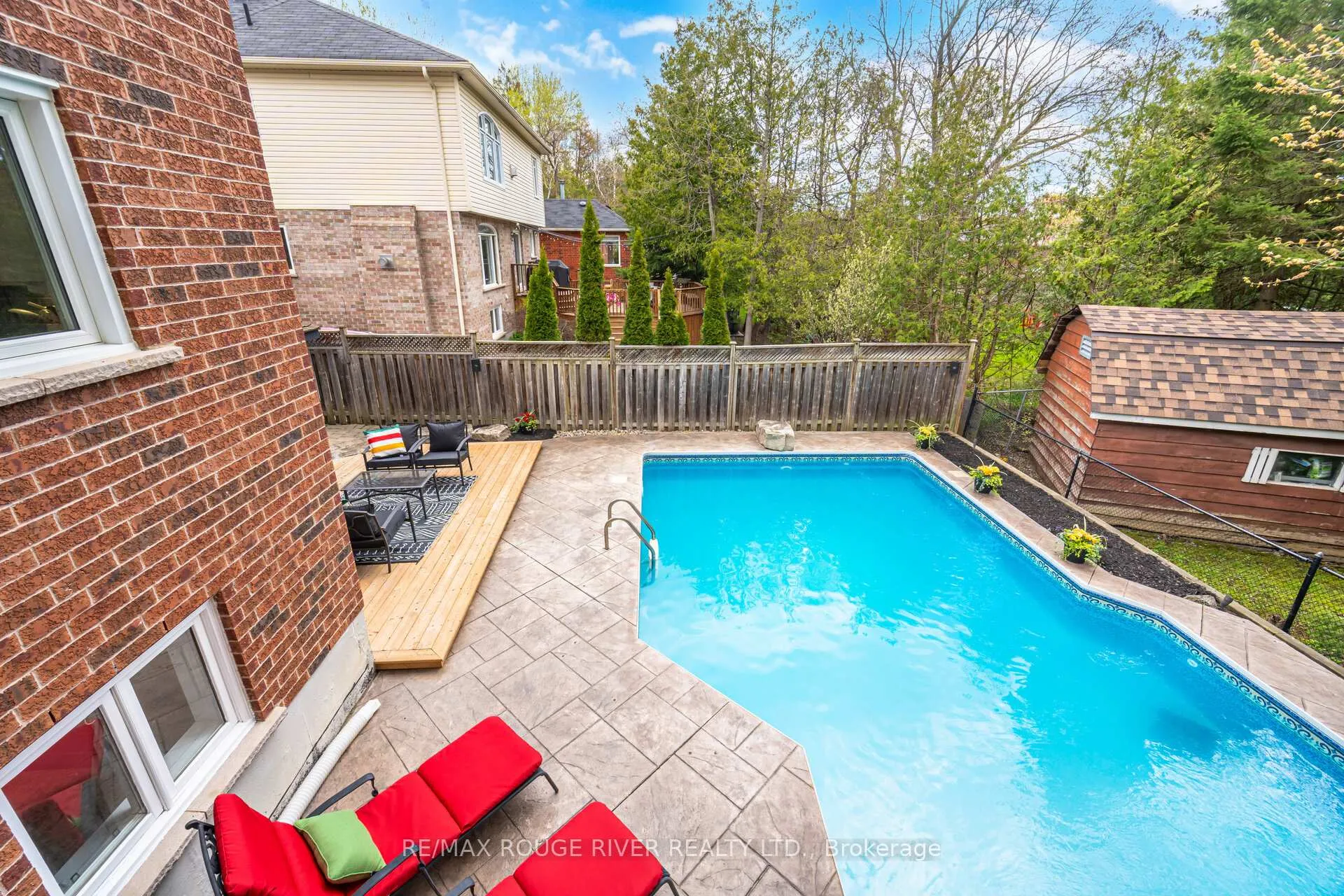 Photo 48 of 169 Park Drive, Whitchurch-Stouffville, Stouffville — HOMEH