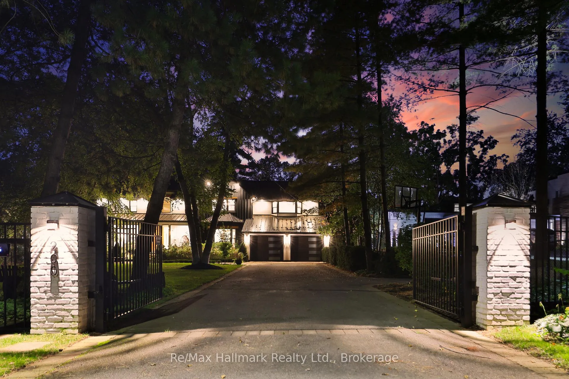 Photo 2 of 200 Chartwell Road, Oakville, Old Oakville — HOMEH
