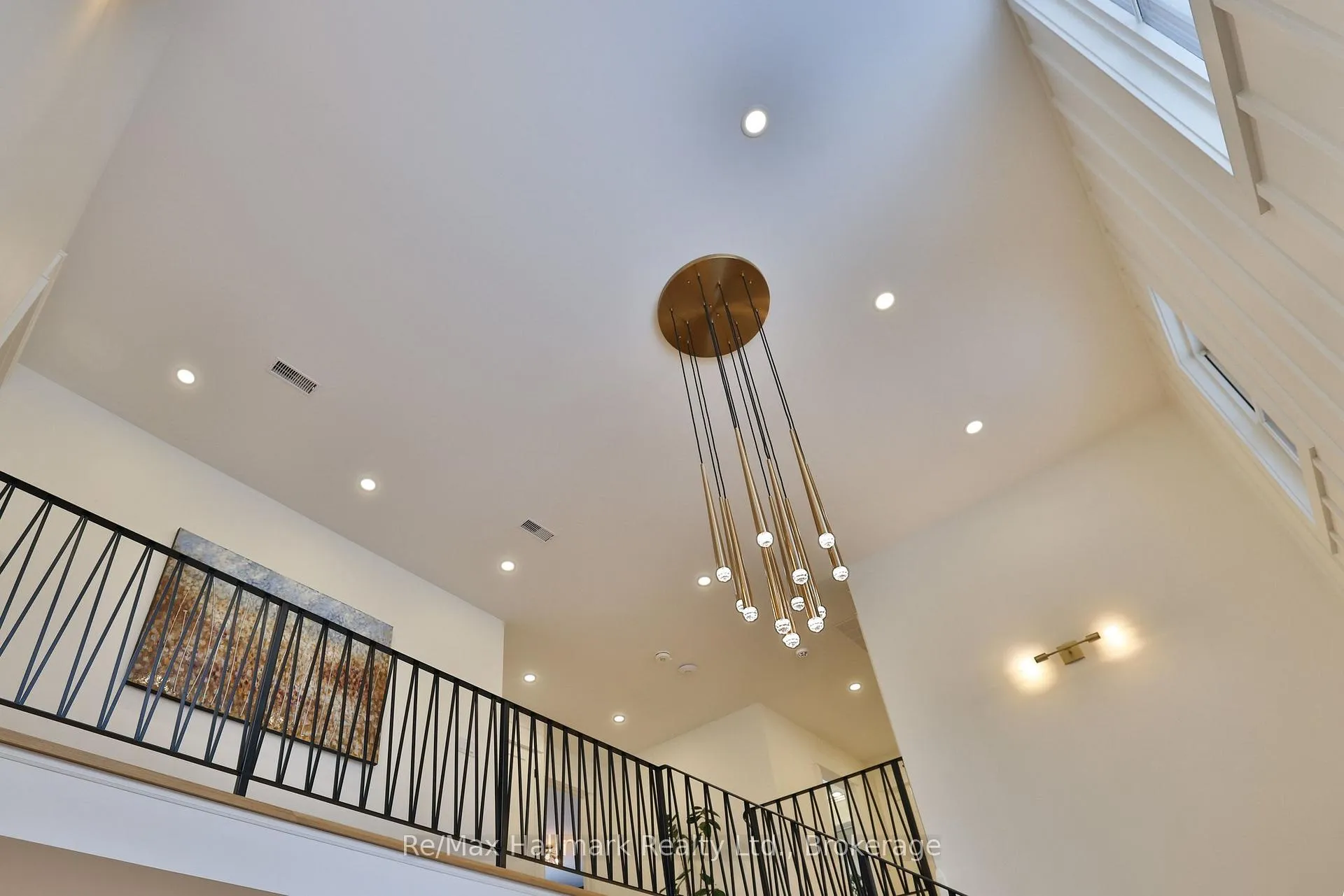 Photo 5 of 200 Chartwell Road, Oakville, Old Oakville — HOMEH