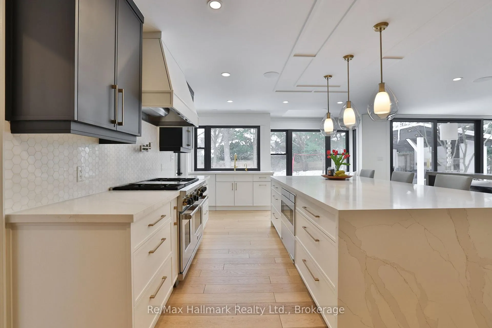 Photo 14 of 200 Chartwell Road, Oakville, Old Oakville — HOMEH