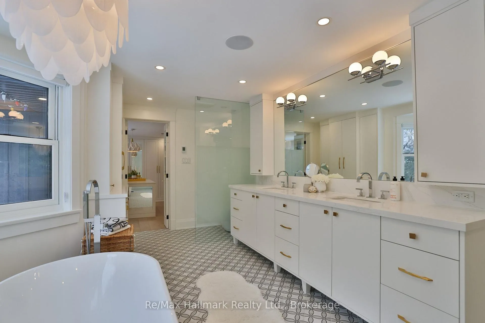 Photo 30 of 200 Chartwell Road, Oakville, Old Oakville — HOMEH