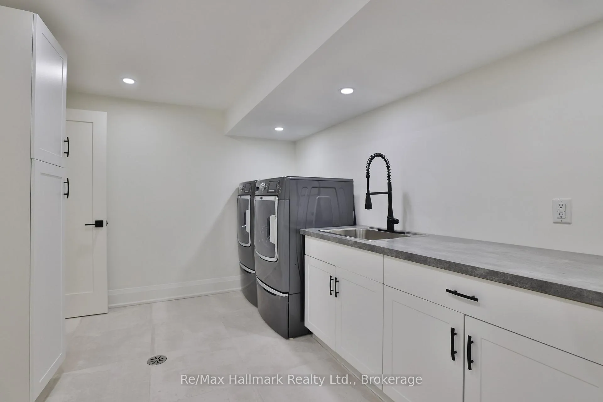 Photo 48 of 200 Chartwell Road, Oakville, Old Oakville — HOMEH