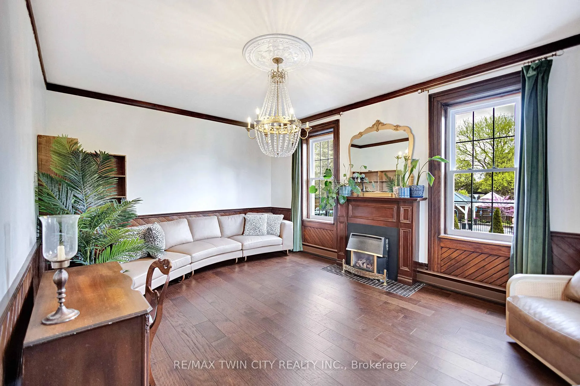 Photo 10 of 651 West Street, Norfolk, Simcoe — HOMEH
