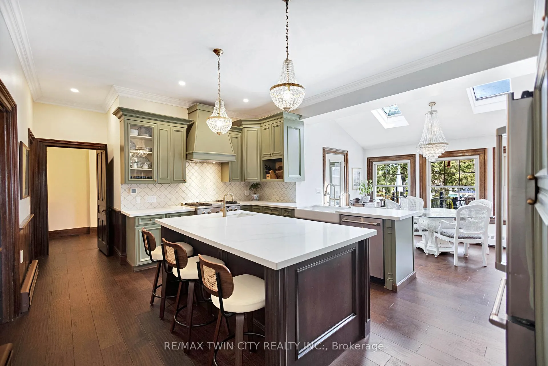 Photo 11 of 651 West Street, Norfolk, Simcoe — HOMEH