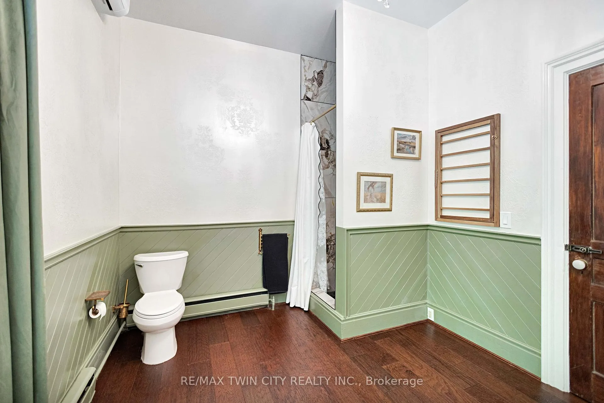 Photo 17 of 651 West Street, Norfolk, Simcoe — HOMEH
