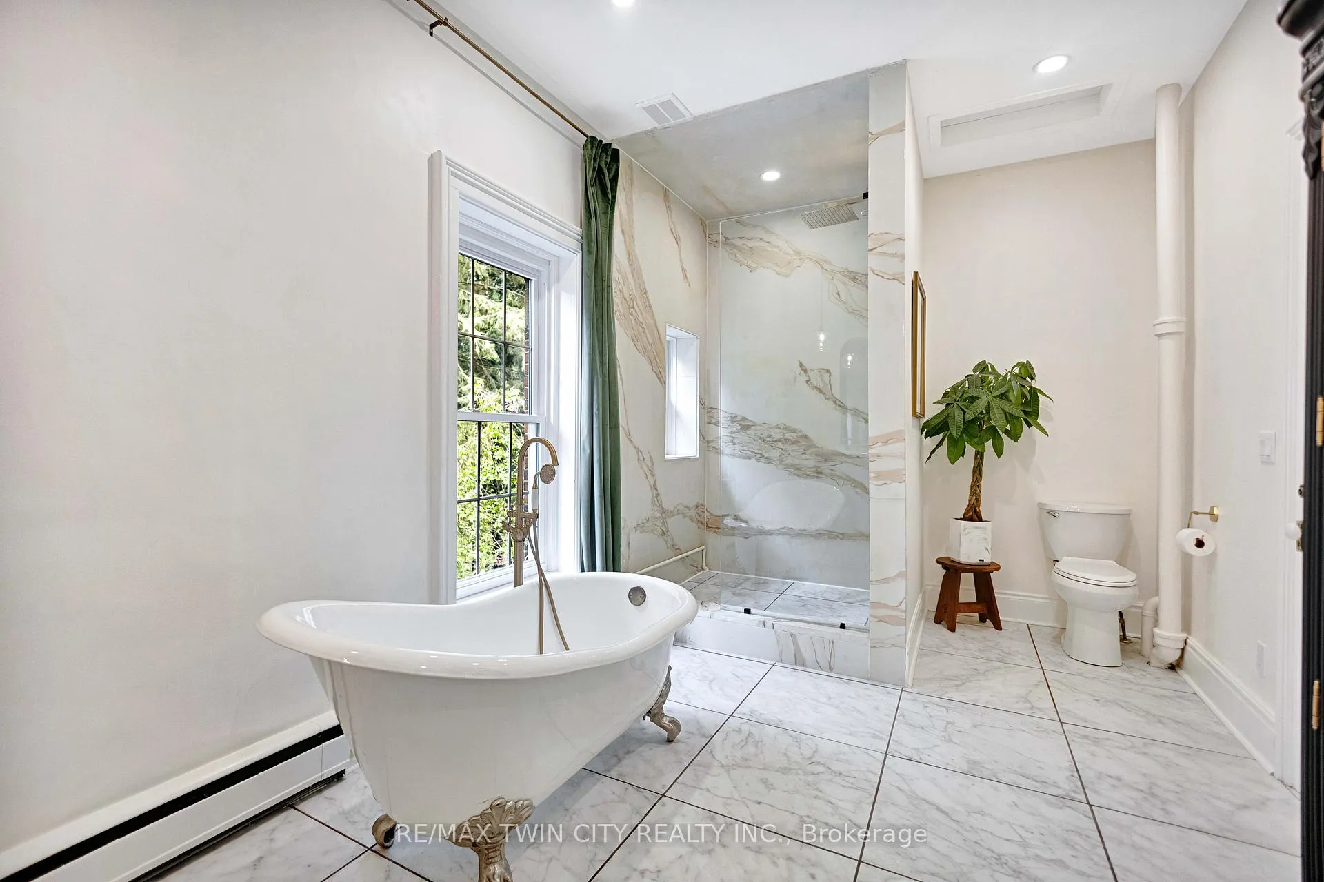 Photo 20 of 651 West Street, Norfolk, Simcoe — HOMEH