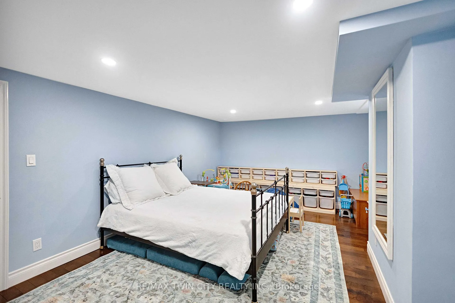 Photo 35 of 651 West Street, Norfolk, Simcoe — HOMEH